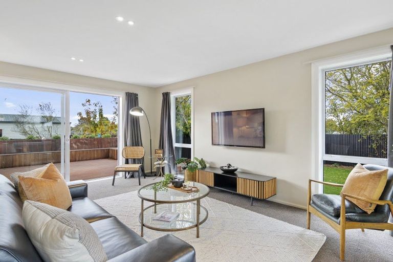 Photo of property in 56 Gilberthorpes Road, Hei Hei, Christchurch, 8042