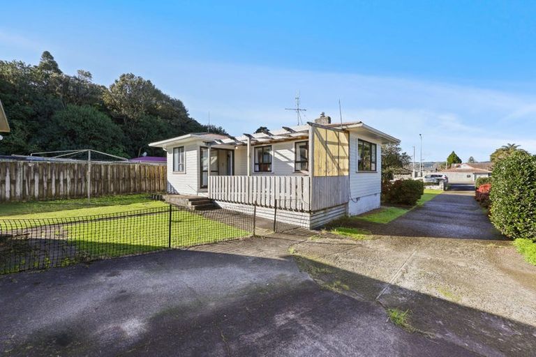 Photo of property in 383 Great South Road, Opaheke, Papakura, 2113
