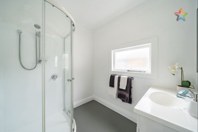 Photo of property in 32 Exchange Street, Ebdentown, Upper Hutt, 5018