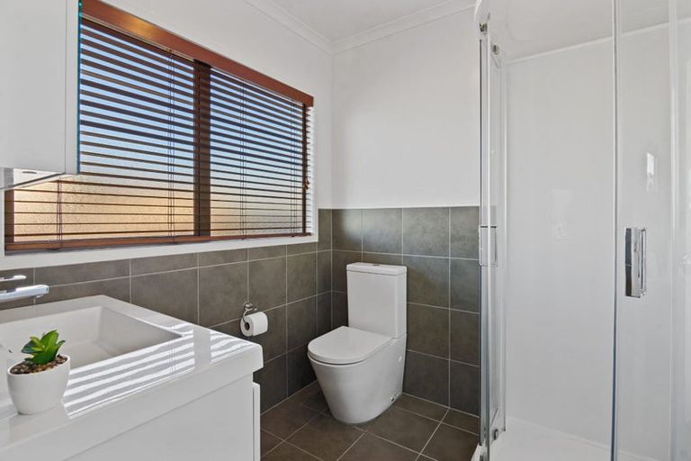 Photo of property in 41 Kristin Lane, Albany, Auckland, 0632