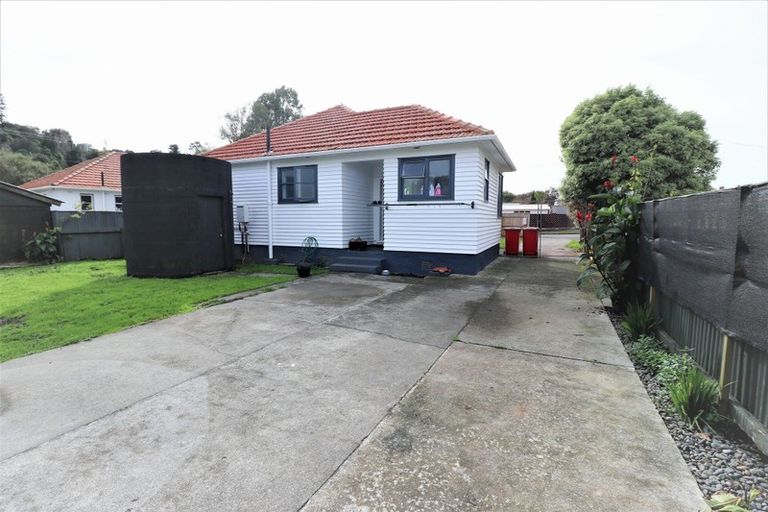 Photo of property in 70 Peat Place, Whanganui, 4500