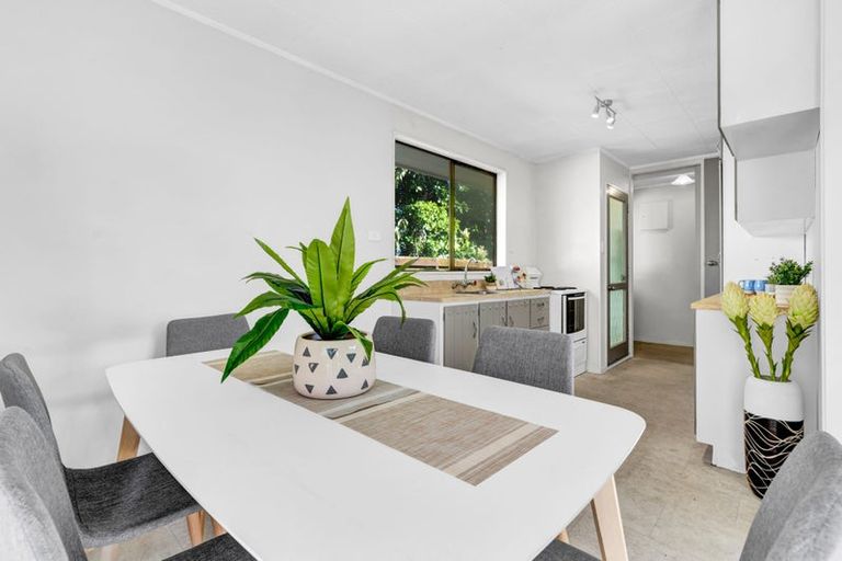 Photo of property in 12 Villa Place, Bell Block, New Plymouth, 4312