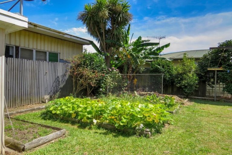 Photo of property in 2 Lakeview Place, Whakatane, 3120