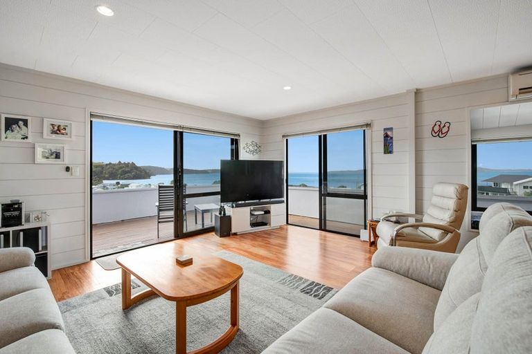 Photo of property in 7 Kahurangi Place, Snells Beach, 0920