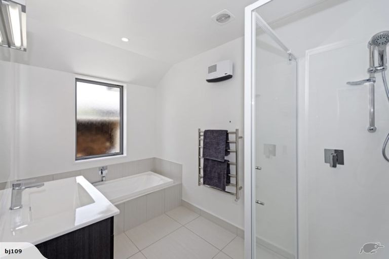 Photo of property in 32 Royston Common, West Melton, 7618