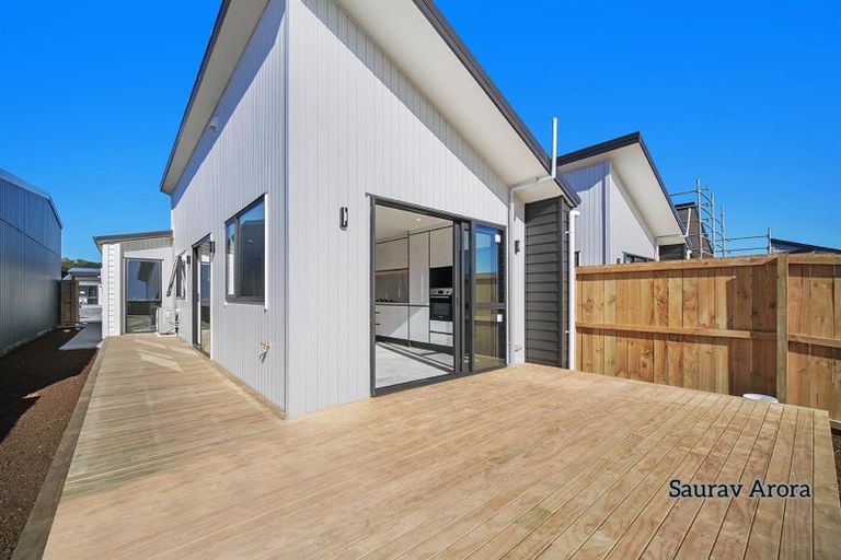 Photo of property in 14 Combat Street, Papakura, 2110