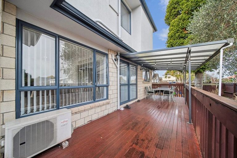 Photo of property in 125 Russell Road, Manurewa, Auckland, 2102