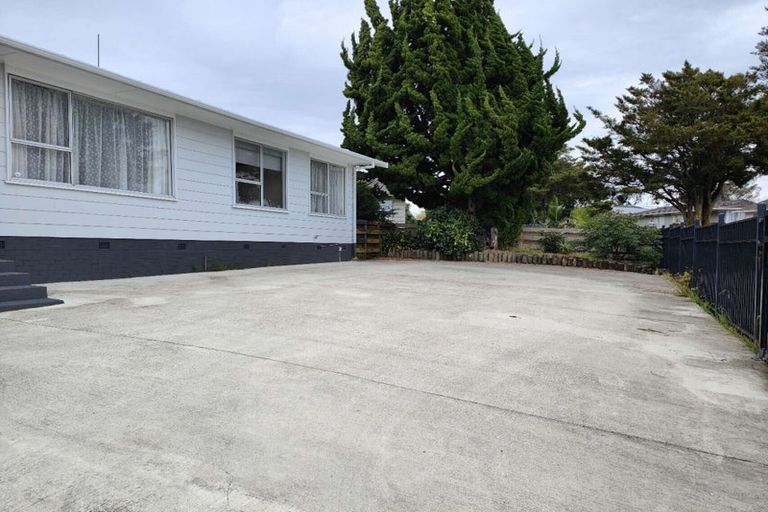 Photo of property in 6 Carbery Place, Manurewa, Auckland, 2102