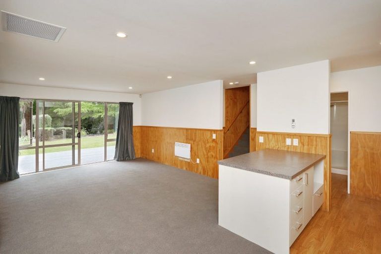 Photo of property in 17c Athol Terrace, Upper Riccarton, Christchurch, 8041