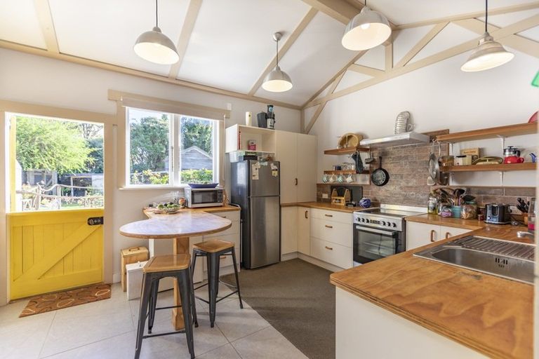 Photo of property in 14 Owen Street, Tikokino, Waipawa, 4273