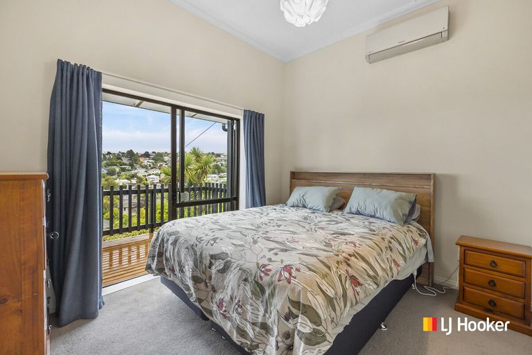 Photo of property in 11 Aitken Place, Mornington, Dunedin, 9011