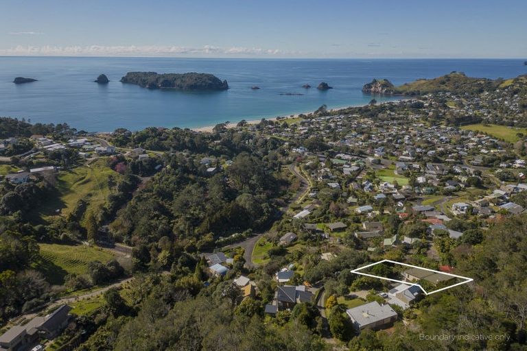 Photo of property in 10 Patricia Place, Hahei, Whitianga, 3591