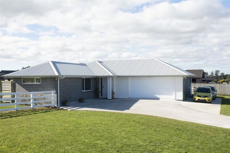 Photo of property in 2 Mercade Close, Stratford, 4332