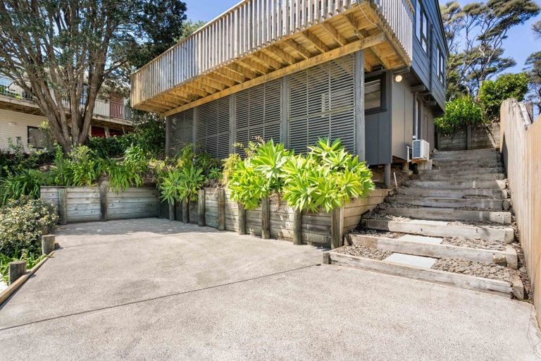 Photo of property in 43a Whiritoa Beach Road, Whiritoa, Whangamata, 3691