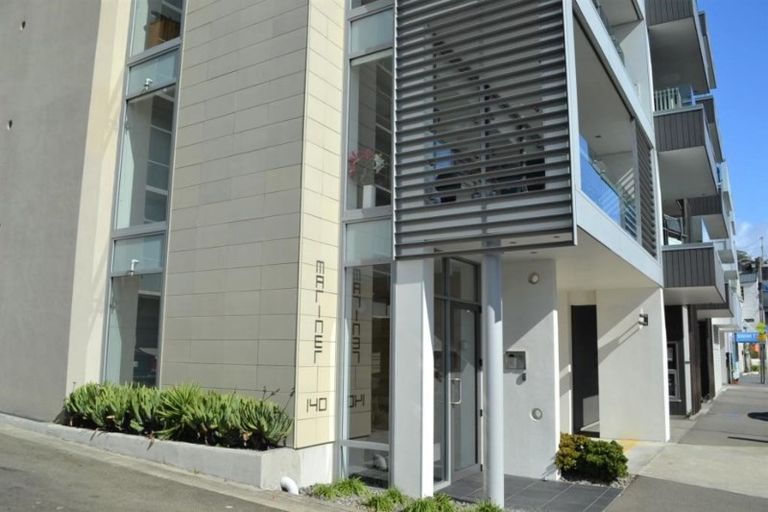 Photo of property in Mariner, 1a/140 Oriental Parade, Oriental Bay, Wellington, 6011