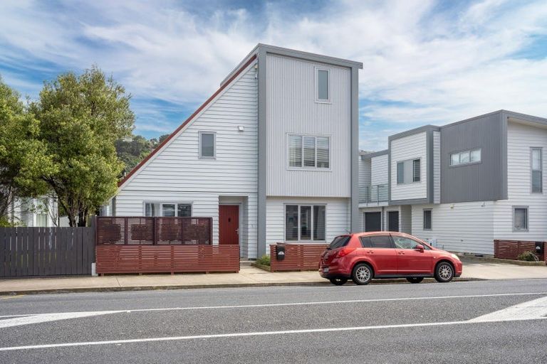 Photo of property in 1/87 Victoria Street, Alicetown, Lower Hutt, 5010