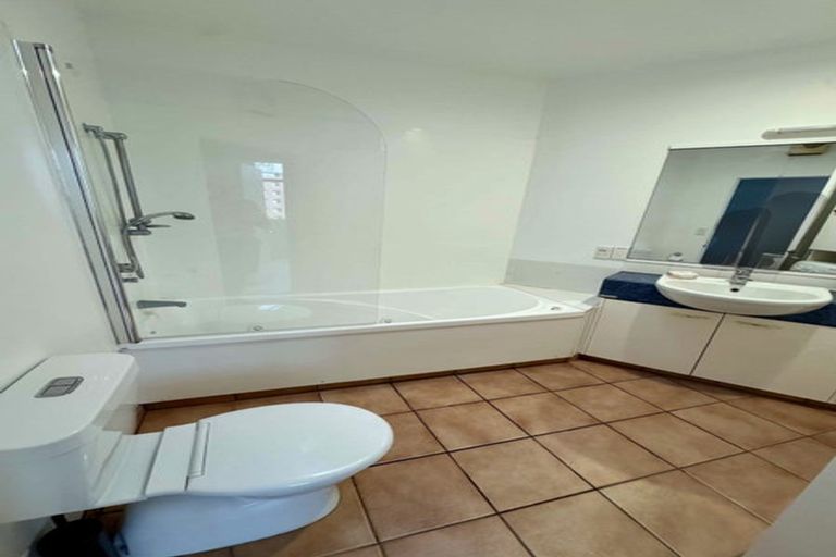 Photo of property in Hume House, 33/152 The Terrace, Wellington Central, Wellington, 6011