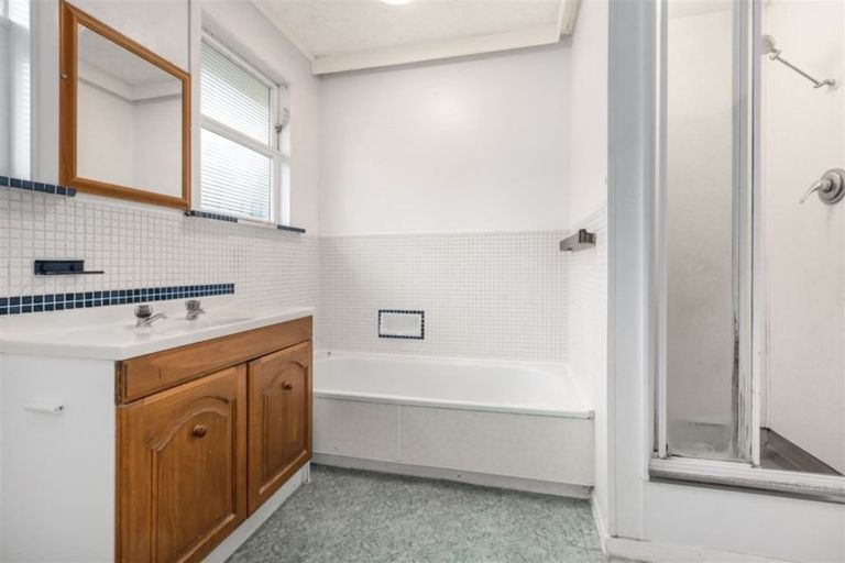 Photo of property in 57 Arahura Crescent, Waitangirua, Porirua, 5024