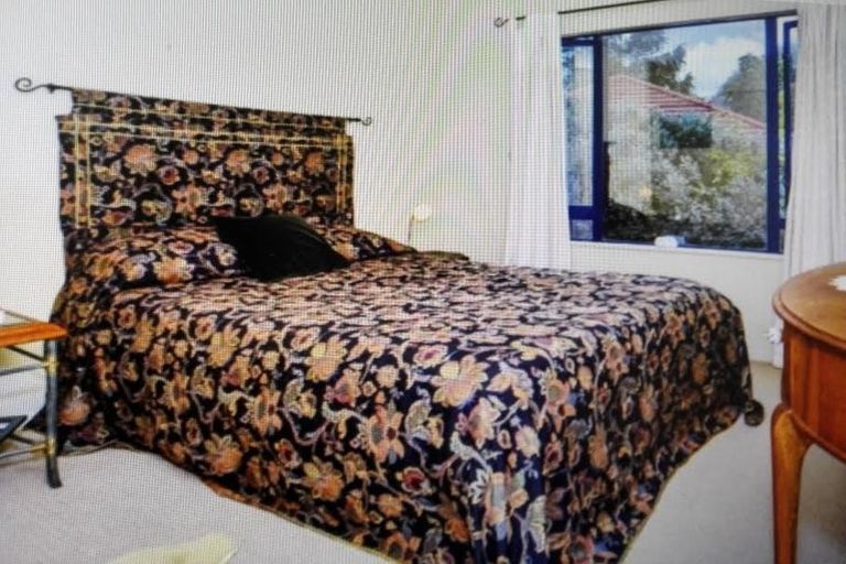 Photo of property in 1/4 Forrest Hill Road, Forrest Hill, Auckland, 0620