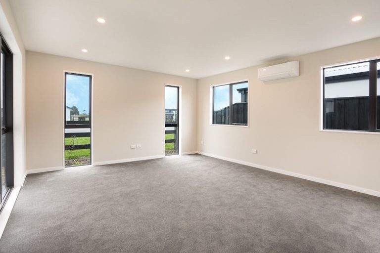 Photo of property in 17 Upham Lane, Rolleston, 7615