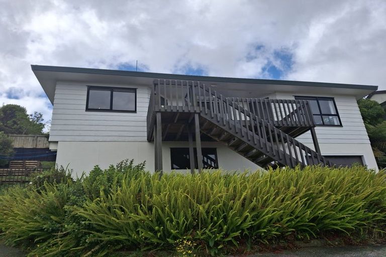 Photo of property in 1/17 Kupari Place, Totara Vale, Auckland, 0629