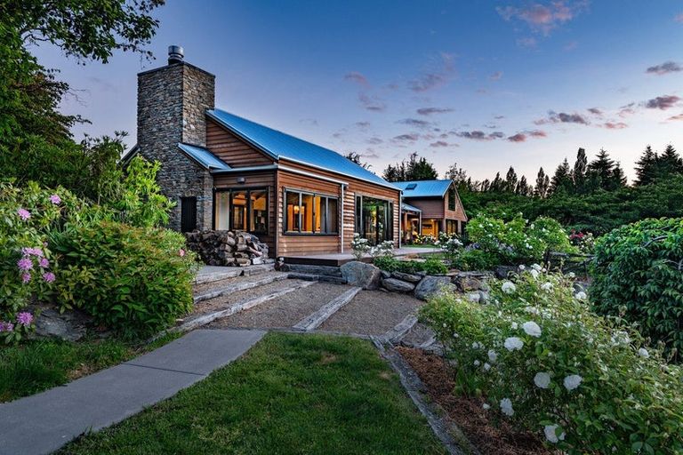 Photo of property in 46 Ballantyne Road, Wanaka, 9305