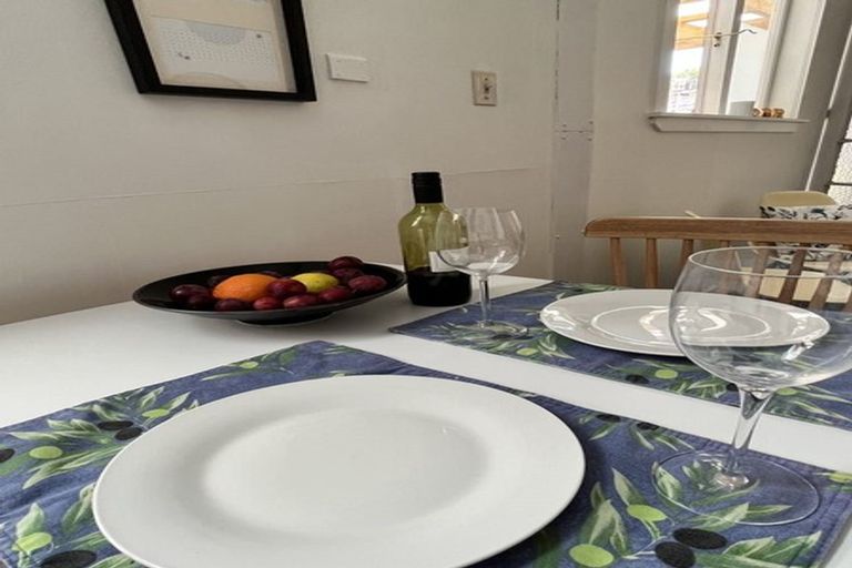 Photo of property in 2/24 West End Road, Herne Bay, Auckland, 1022