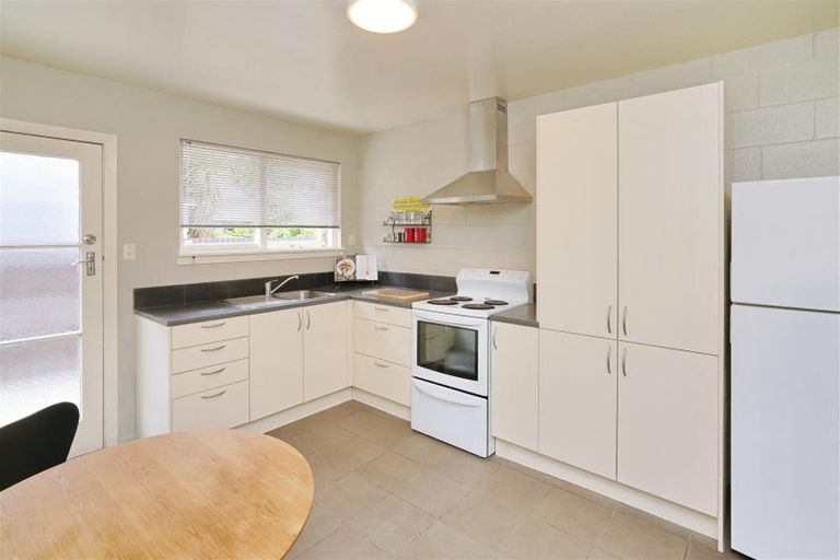 Photo of property in 3/494 Hereford Street, Linwood, Christchurch, 8011