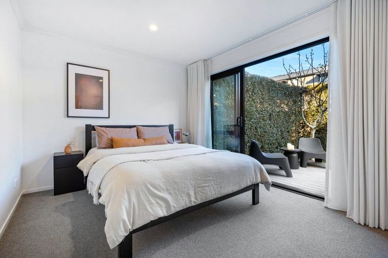 Photo of property in 35 Kerewhenua Crescent, Hobsonville, Auckland, 0616