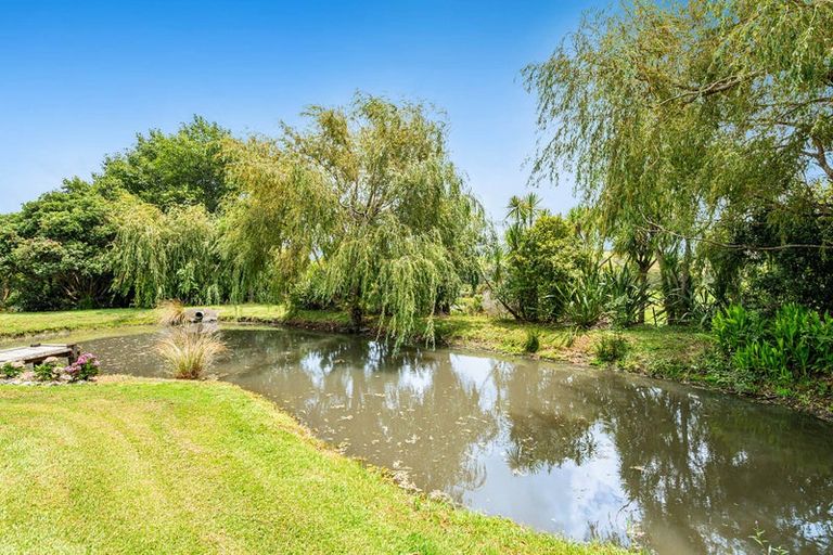 Photo of property in 71 Goodall Road, Snells Beach, 0920