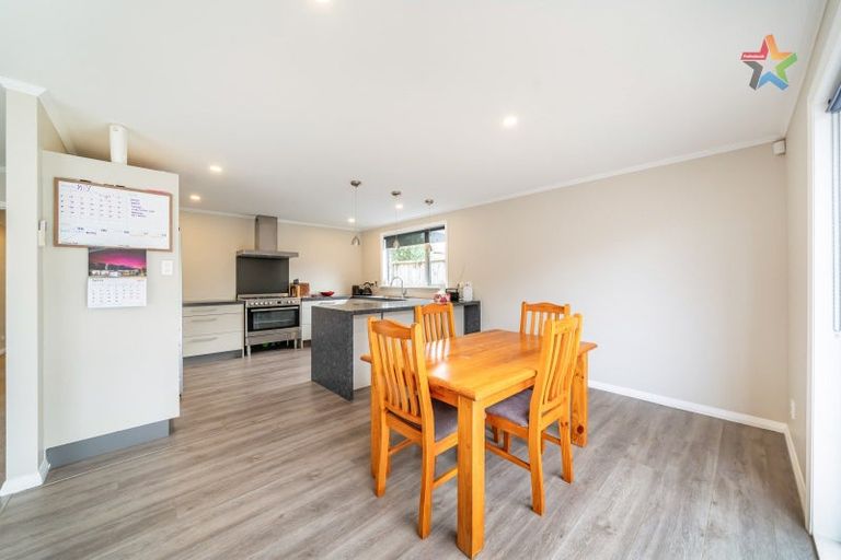 Photo of property in 51 Bristol Square, Hutt Central, Lower Hutt, 5010