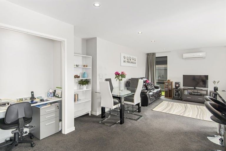 Photo of property in 28 Hebe Crescent, Papamoa Beach, Papamoa, 3118