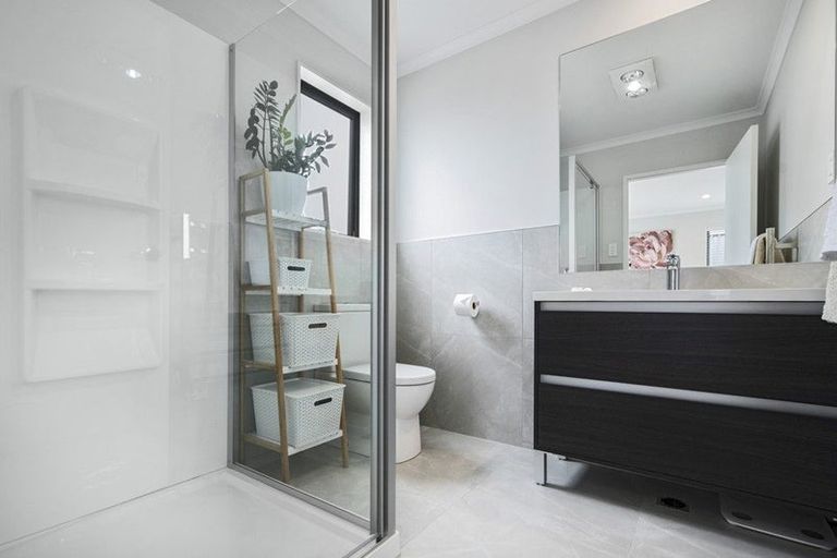 Photo of property in 30 Ringa Matau Road, Hobsonville, Auckland, 0616