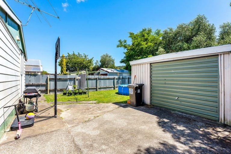 Photo of property in 18 Shakespeare Avenue, Trentham, Upper Hutt, 5018