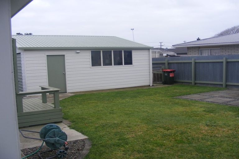 Photo of property in 5 Sanders Avenue, Westown, New Plymouth, 4310