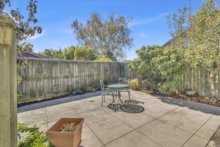 Photo of property in 2/21 Montclare Avenue, Ilam, Christchurch, 8041