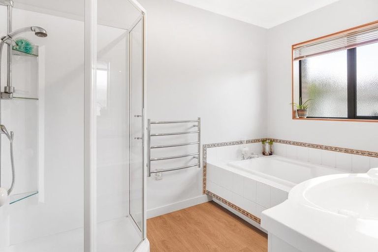 Photo of property in 42 Bramley Drive, Rototuna, Hamilton, 3210