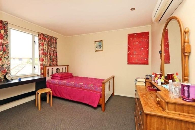 Photo of property in 24 Russell Robertson Drive, Havelock North, 4130