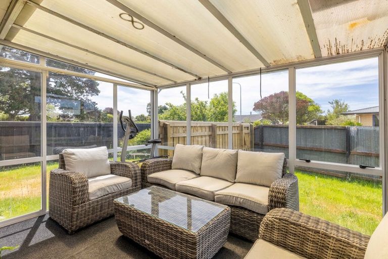 Photo of property in 4 Woodlands Place, Aranui, Christchurch, 8061
