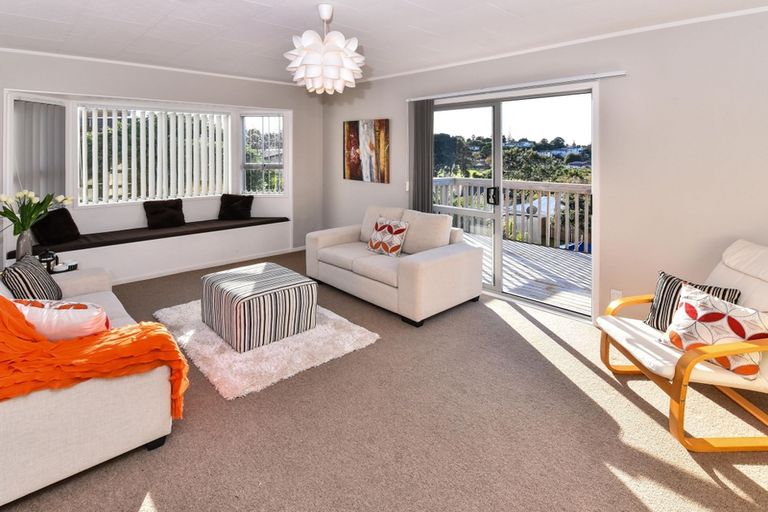 Photo of property in 54 Alabaster Drive, Papatoetoe, Auckland, 2025