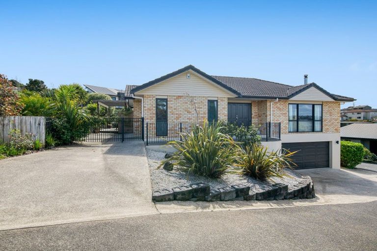 Photo of property in 30 Bayview Park Lane, Orewa, 0931