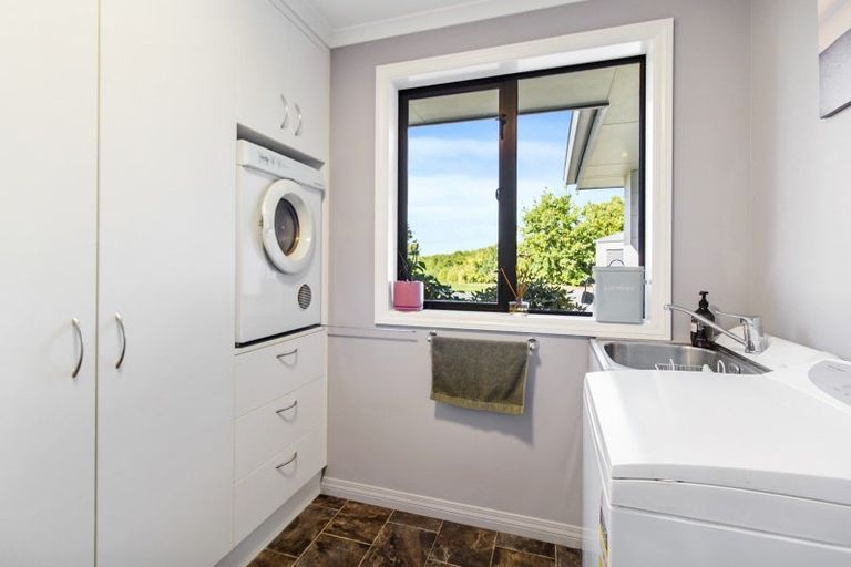 Photo of property in 178 Awamoa Road, Holmes Hill, Oamaru, 9492