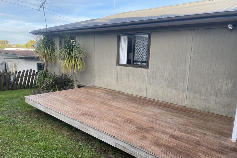 Photo of property in 1/11 Akehurst Avenue, New Lynn, Auckland, 0600