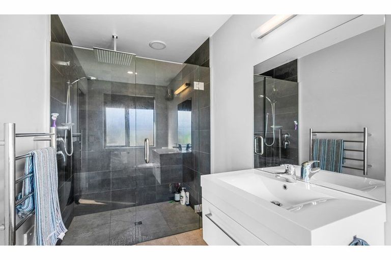 Photo of property in 28 Plunket Street, Omakau, 9376