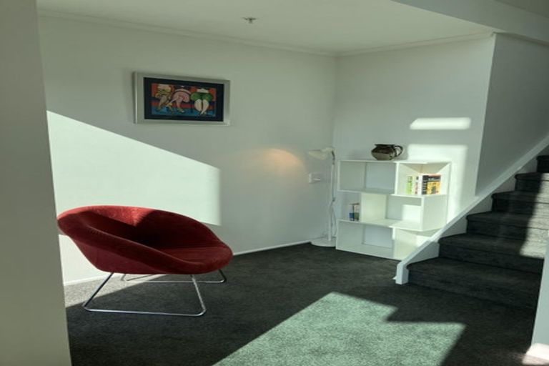 Photo of property in 1f/30 Westward Ho, Glen Eden, Auckland, 0602