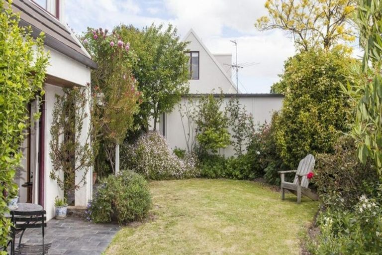 Photo of property in 8a Braco Place, Burnside, Christchurch, 8041