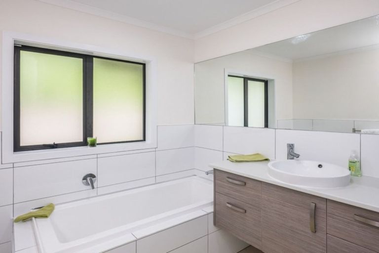 Photo of property in 14 Dal Din Drive, Otaki, 5512