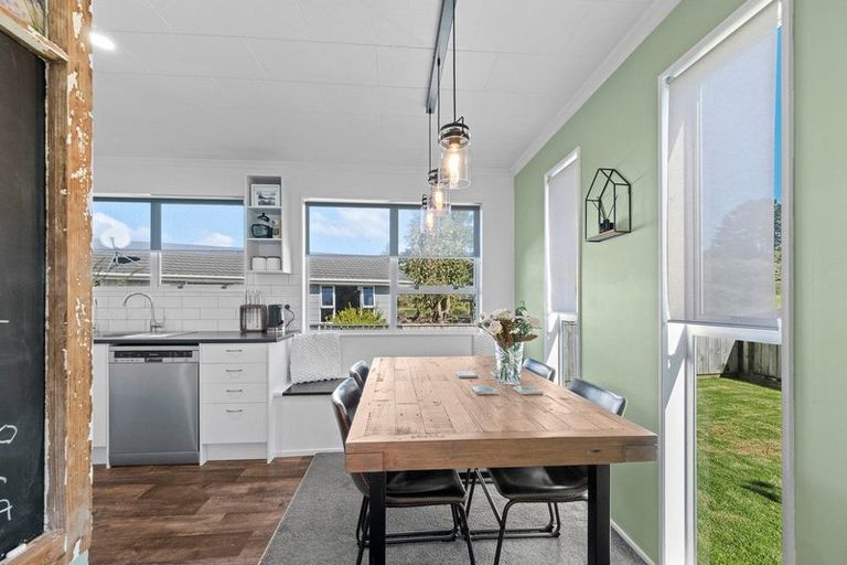 Photo of property in 4 Puketotara Street, Highlands Park, New Plymouth, 4312