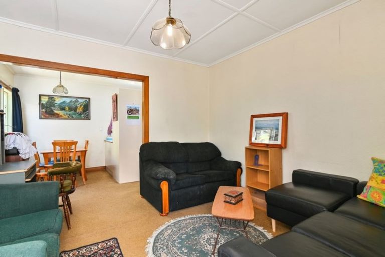 Photo of property in 16 Corlett Street, Utuhina, Rotorua, 3015