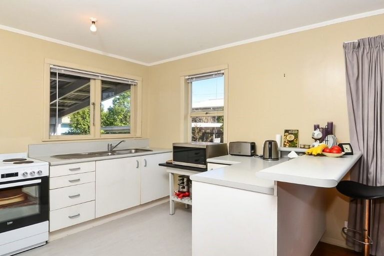 Photo of property in 4 Prisk Street, Melville, Hamilton, 3206